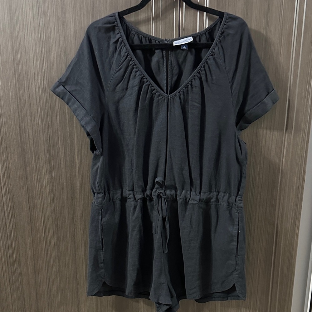 Universal‎ Thread Charcoal Short Sleeve Romper